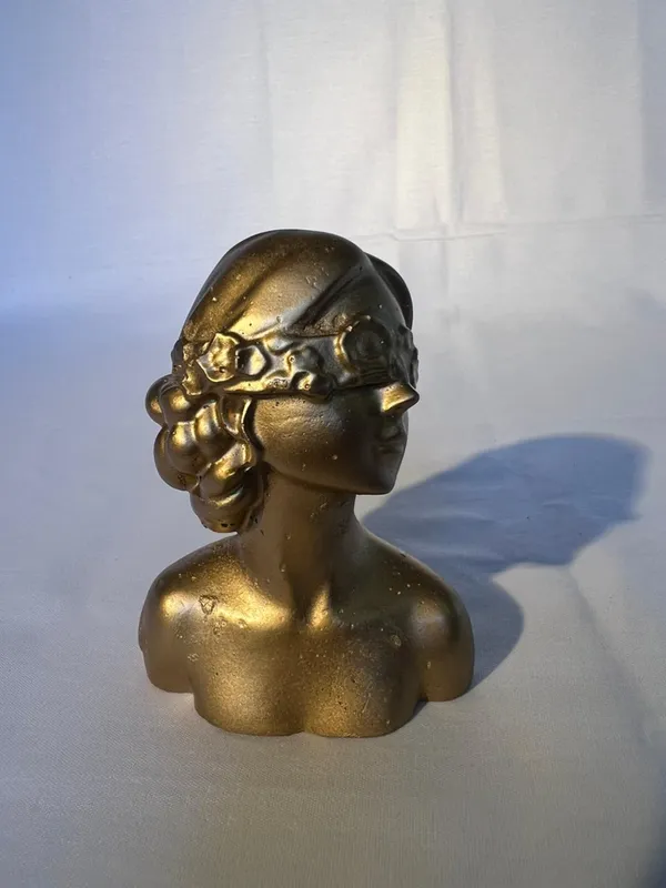 Golden_Decorative_Lady_Bust_Figurine_With_Glasses_And_Braided_Hair