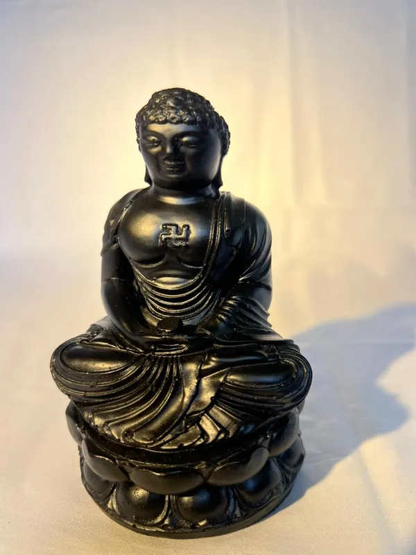 Meditating_Buddha_Statue_Decorative_Spiritual_Figurine