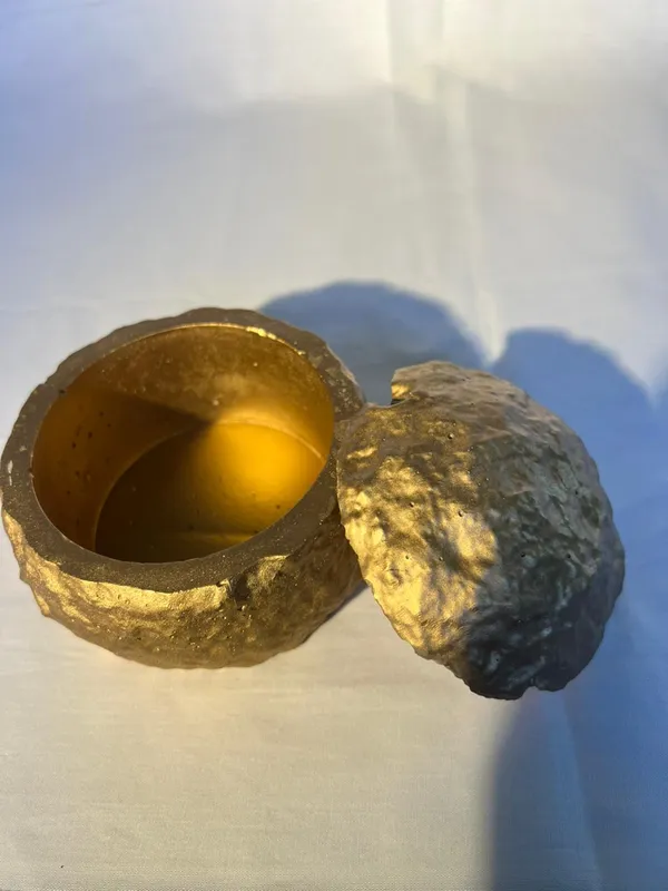 Handcrafted_Walnut_Shell_Jewelry_Box_With_Golden_Interior