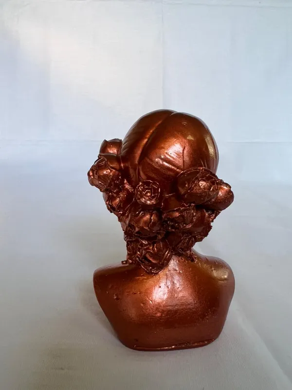 Decorative_Metallic_Bronze_Female_Bust_Sculpture