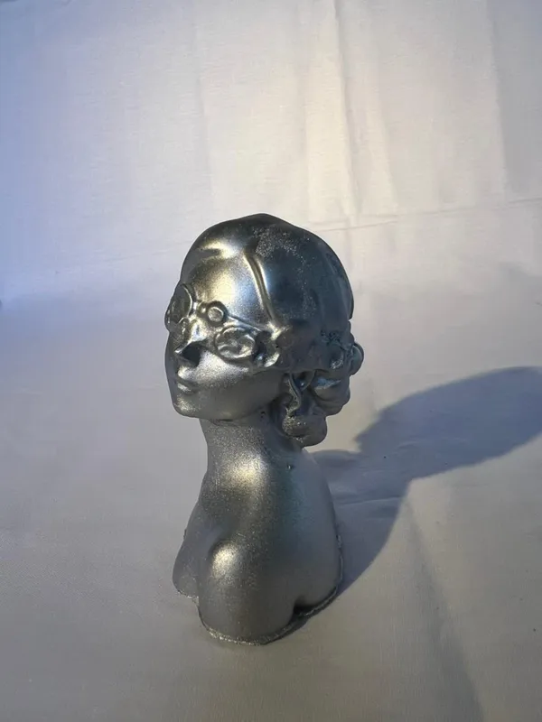 Metallic_Silver_Anime_Character_Bust_Sculpture