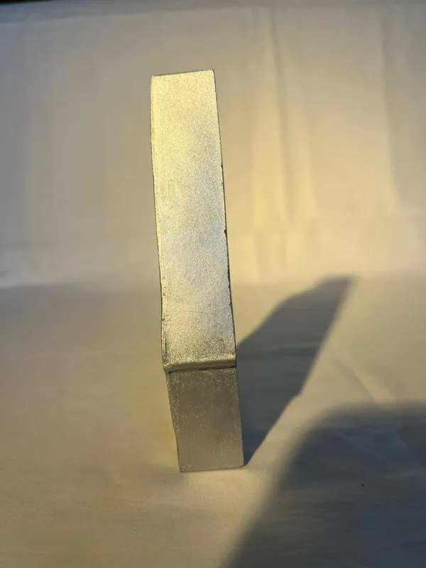 Metal_House_Shaped_Candle_Holder_Luminary
