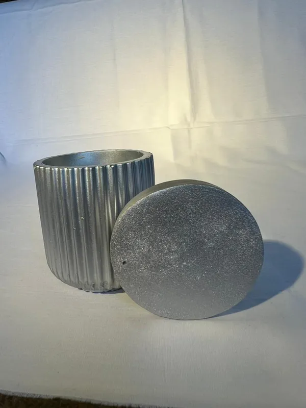 Metallic_Corrugated_Container_With_Lid_Cylindrical_Storage_Jar