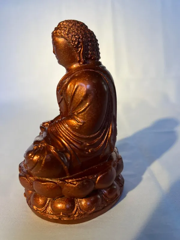 Golden_Bronze_Buddha_Statue_Meditation_Pose_Decorative_Figurine
