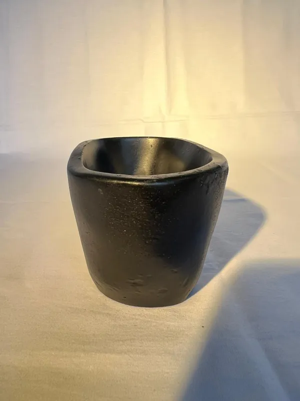 Black_Stone_Face_Planter_Cup