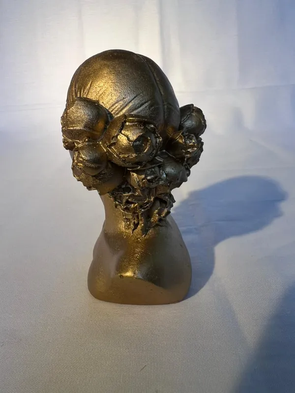 Golden_Female_Bust_Decorative_Sculpture_With_Floral_Accent