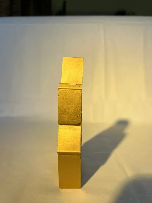 Decorative_Golden_House_Tea_Light_Holder