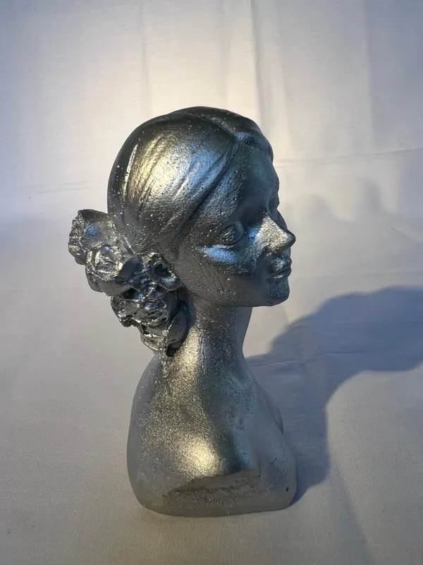 Decorative_Female_Bust_Sculpture_Metallic_Silver_Finish