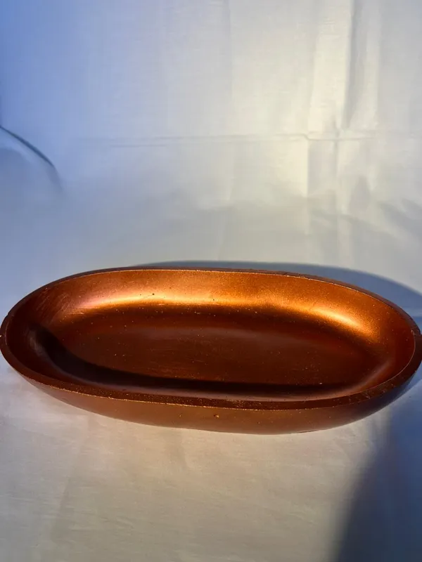 Handcrafted_Golden_Amber_Resin_Oval_Bowl