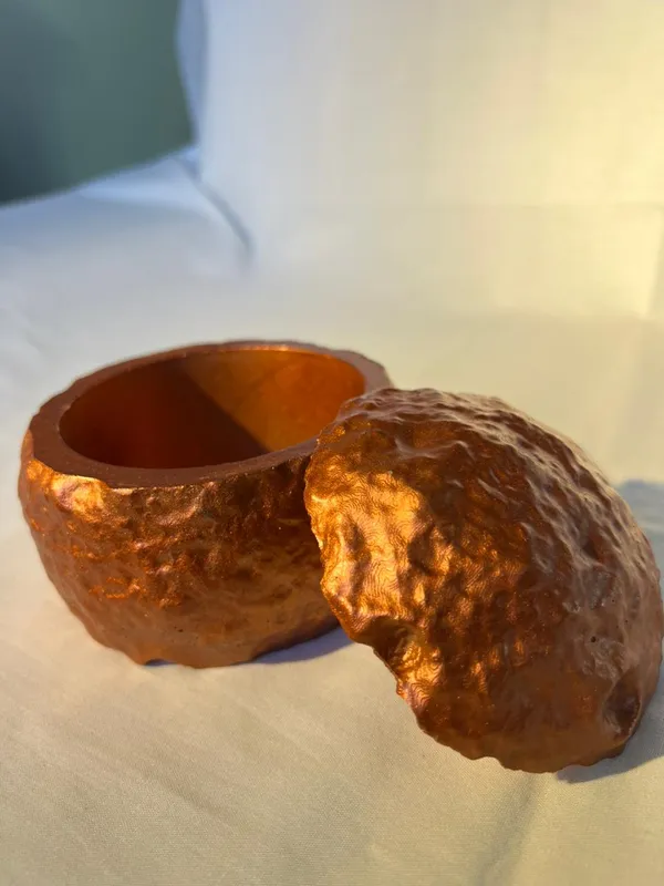 Handcrafted_Copper_Toned_Decorative_Sphere_Box_With_Lid