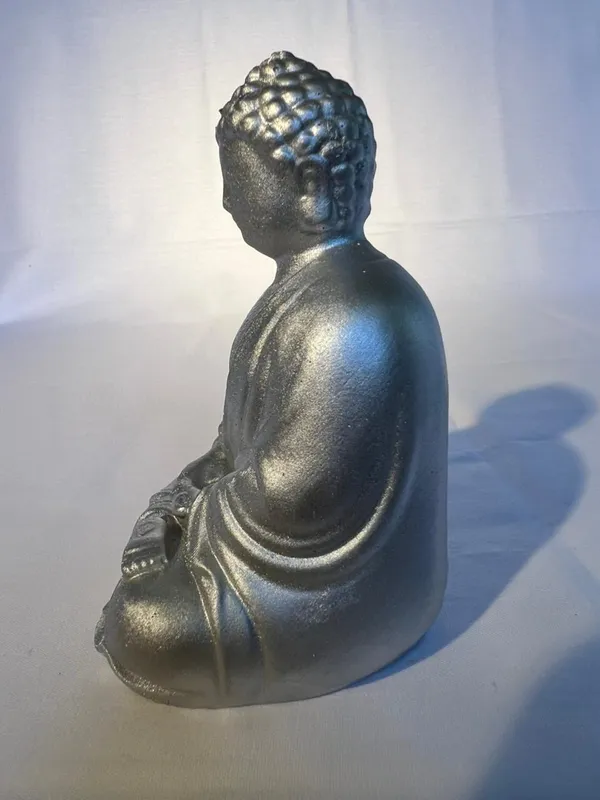Metallic_Silver_Buddha_Meditation_Statue_Peaceful_Home_Decor_Figurine