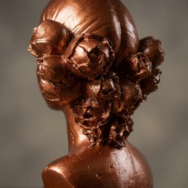 Decorative_Metallic_Bronze_Female_Bust_Sculpture