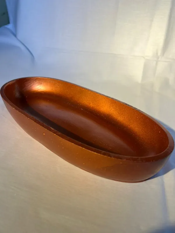 Handcrafted_Golden_Amber_Resin_Oval_Bowl