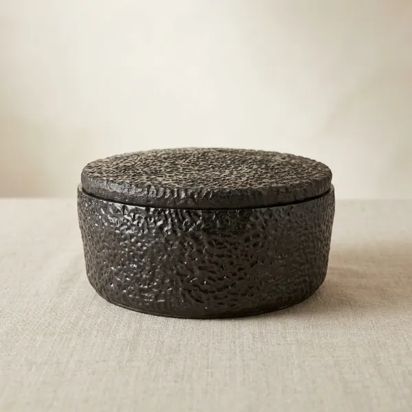 Textured_Black_Round_Storage_Box_With_Lid