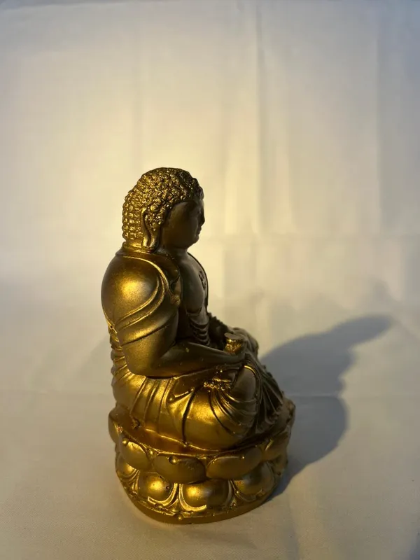 Decorative_Buddha_Statue_Golden_And_Black_Finish