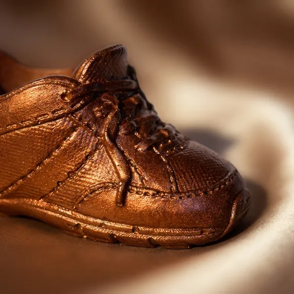 Miniature_Bronze_Baby_Shoe_Keepsake_Decorative_Collectible_Figurine