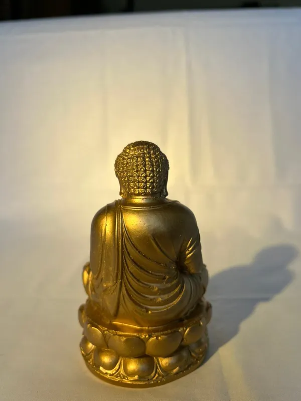 Decorative_Buddha_Statue_Golden_And_Black_Finish