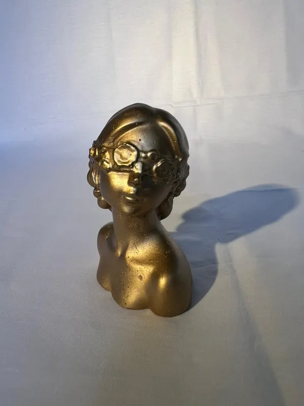 Golden_Decorative_Lady_Bust_Figurine_With_Glasses_And_Braided_Hair