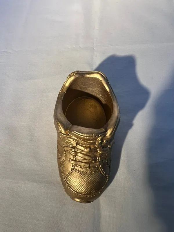 Decorative_Golden_Baby_Shoe_Keepsake
