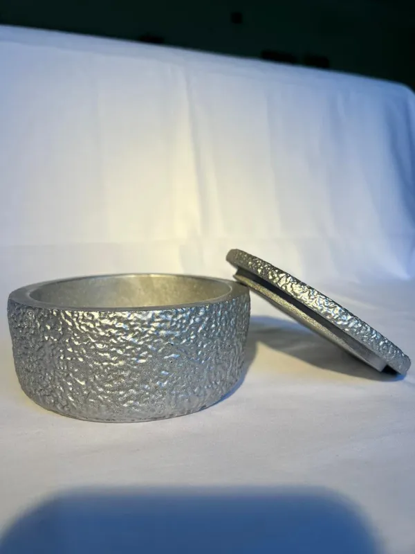 Hammered_Metal_Storage_Container_With_Lid_Silver_Finish