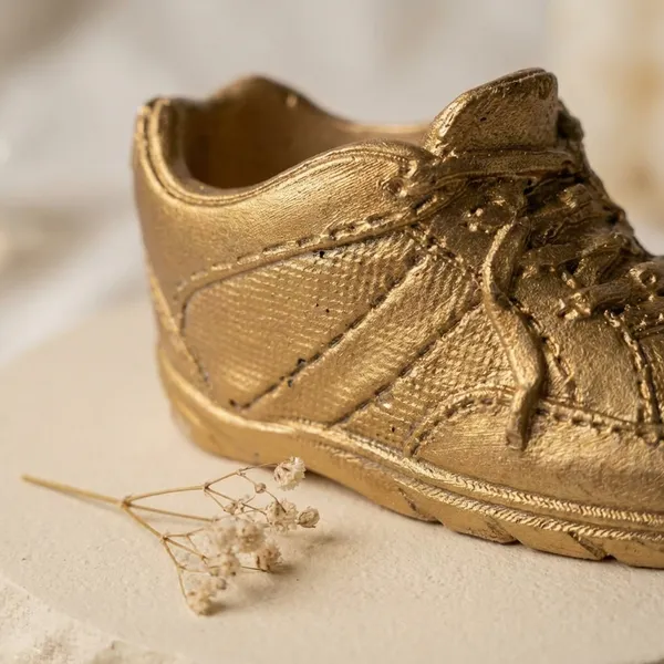 Decorative_Golden_Baby_Shoe_Keepsake