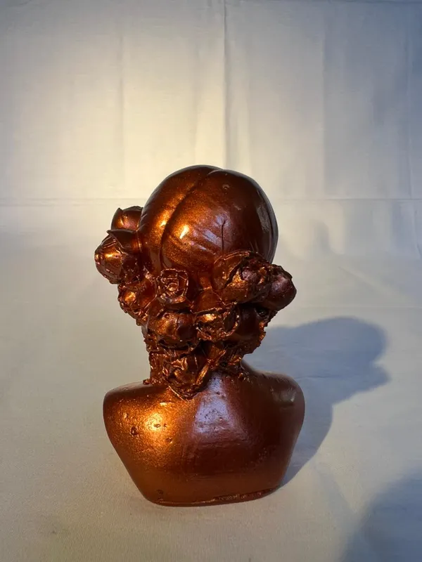 Decorative_Metallic_Bronze_Female_Bust_Sculpture
