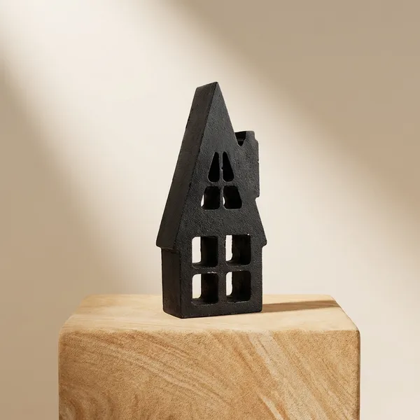 Black_Metal_House_Shaped_Decorative_Candle_Holder_Lantern