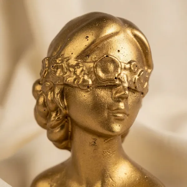 Golden_Decorative_Lady_Bust_Figurine_With_Glasses_And_Braided_Hair