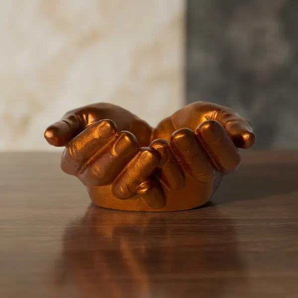 Golden_Bronze_Cupped_Hands_Sculpture_Decorative_Showpiece