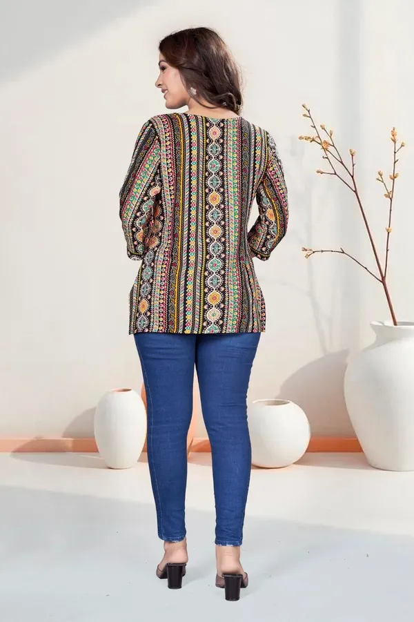 Black_Cotton_Short_Kurti_For_Women