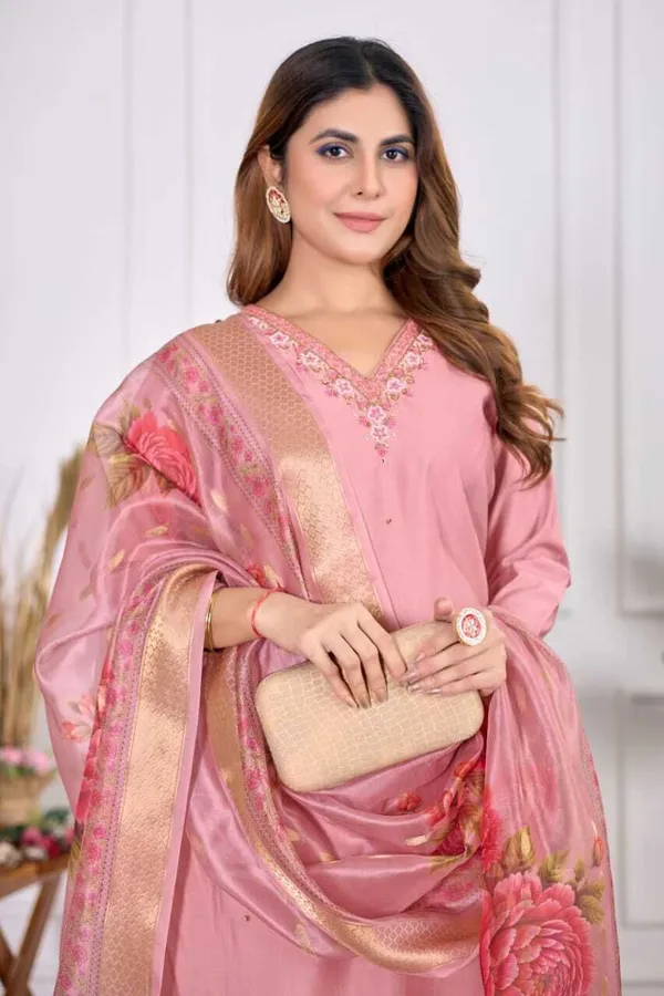 Pink_Cotton_Kurta,_Pyjama_&_Dupatta_Set_For_Women