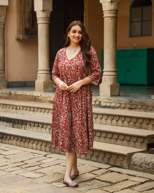 Red_Begar_Jaal_Bagru_Print_Angrakha_Dress