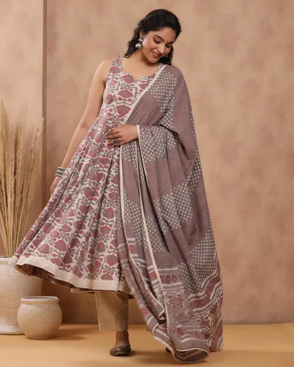 Multicolour_And_Ethnic_Printed_Anarkali_Suit