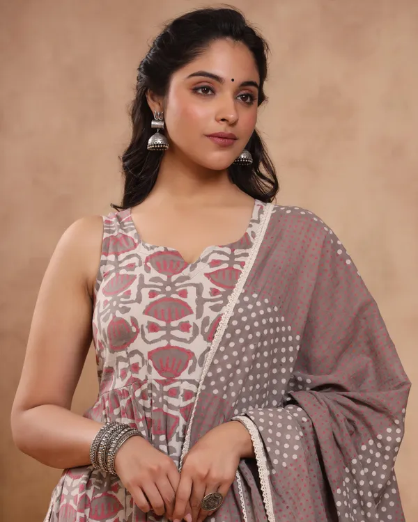 Multicolour_And_Ethnic_Printed_Anarkali_Suit
