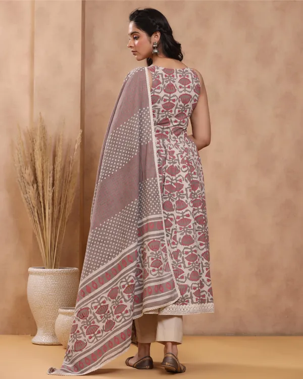 Multicolour_And_Ethnic_Printed_Anarkali_Suit
