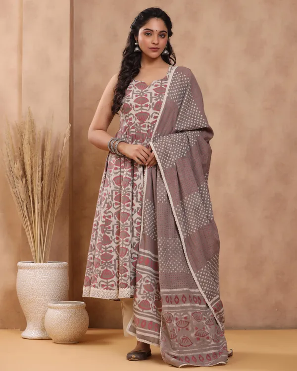 Multicolour_And_Ethnic_Printed_Anarkali_Suit