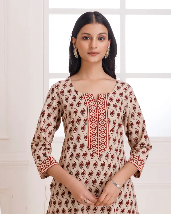 Beige_Bagru_Hand_Block_Printed_Cotton_Suit_Set