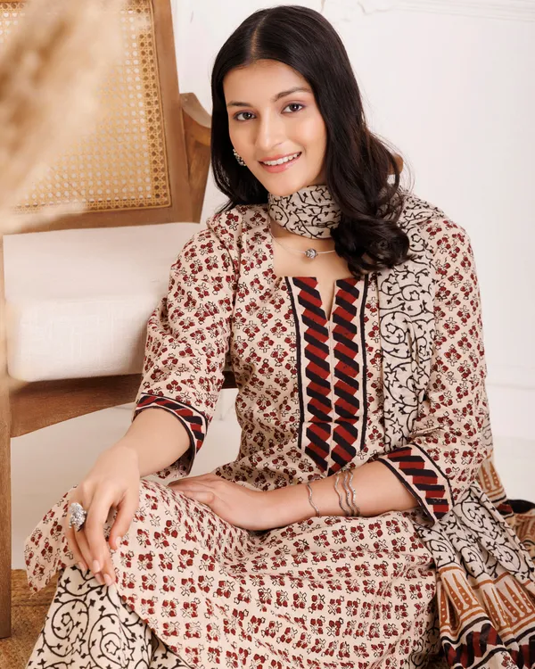 Beige_Bagru_Hand_Block_Printed_Cotton_Suit_Set