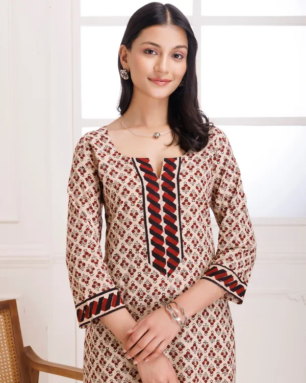 Beige_Bagru_Hand_Block_Printed_Cotton_Suit_Set