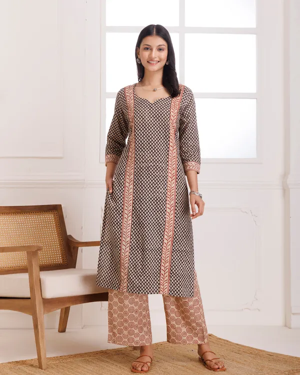Multicolour_Bagru_Butti_Hand_Block_Printed_Cotton_Suit_Set