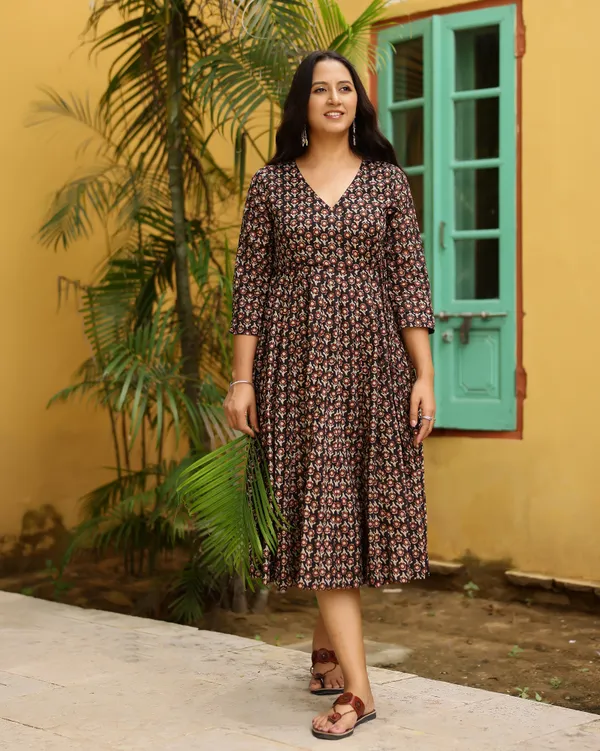 Multicolour_Bagru_Butti_Print_Cotton_Angrakha_Dress