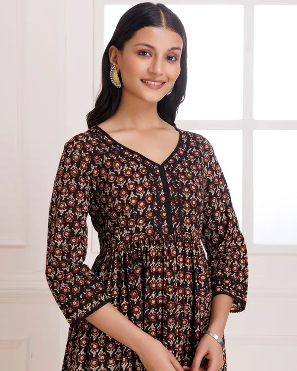 Black_Bagru_Hand_Block_Printed_Cotton_Gathekurta_Pant