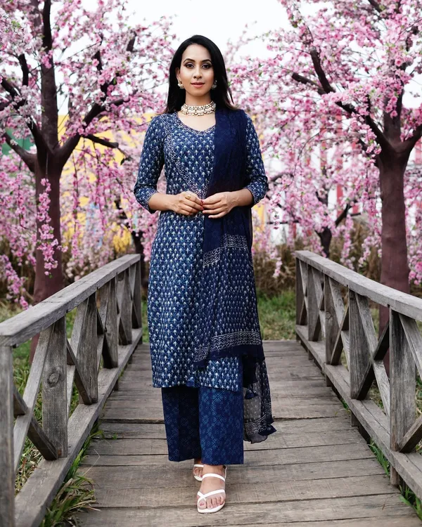 Navy_Blue_Block_Butti_Print_Cotton_Kurta_Pant_Set