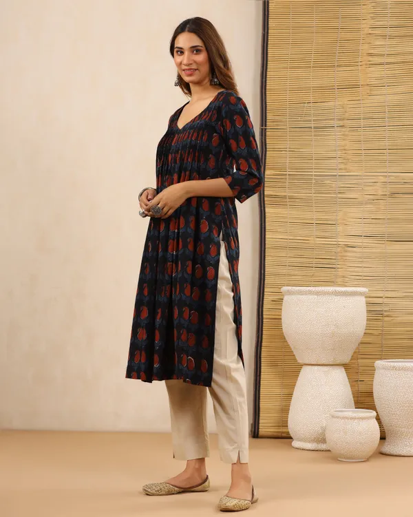 Black_Dabu_Hand_Block_Printed_Cotton_Pleated_Kurti
