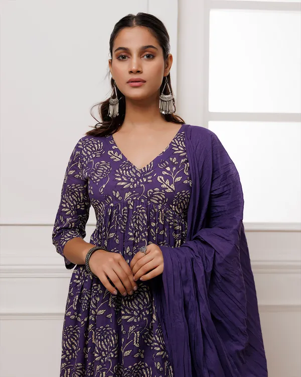 Purple_Ghazal_Violet_Dabu_Hand_Block_Printed_Mul_Gathesuit_Set