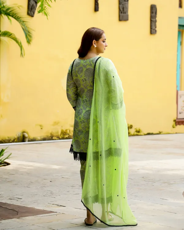 Green_Block_Printed_Cotton_Suit_Set