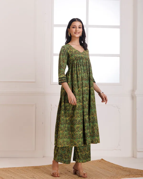 Green_Dabu_Hand_Block_Printed_Cotton_Gathekurta_Pant