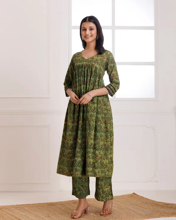 Green_Dabu_Hand_Block_Printed_Cotton_Gathekurta_Pant