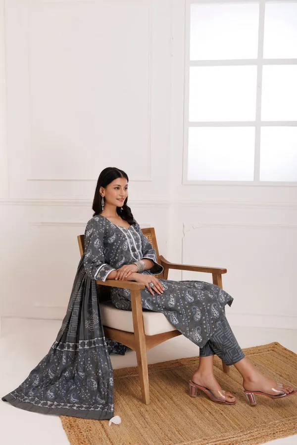 Grey_Dabu_Hand_Block_Printed_Cotton_Suit_Set