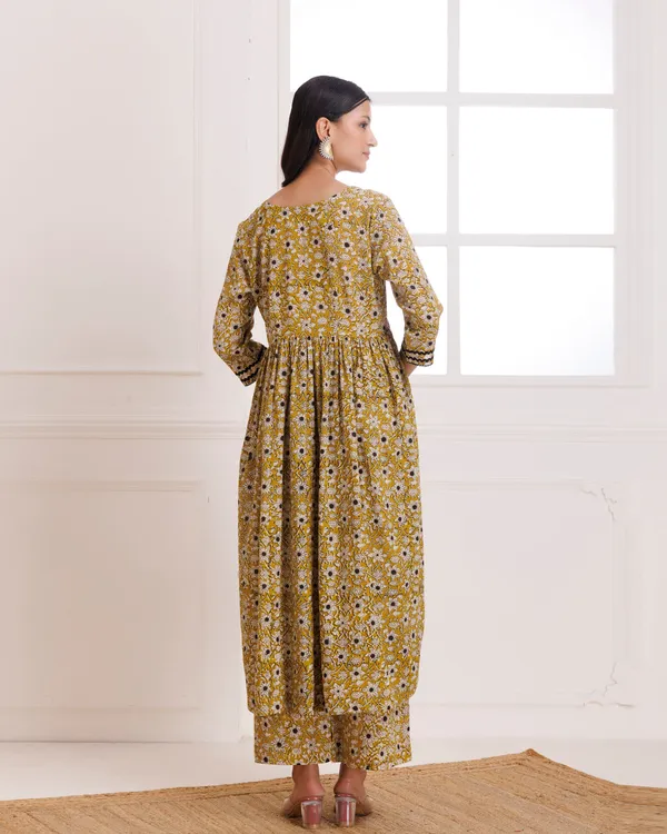 Mustard_Bagru_Hand_Block_Printed_Cotton_Gathe_Kurta_Pant